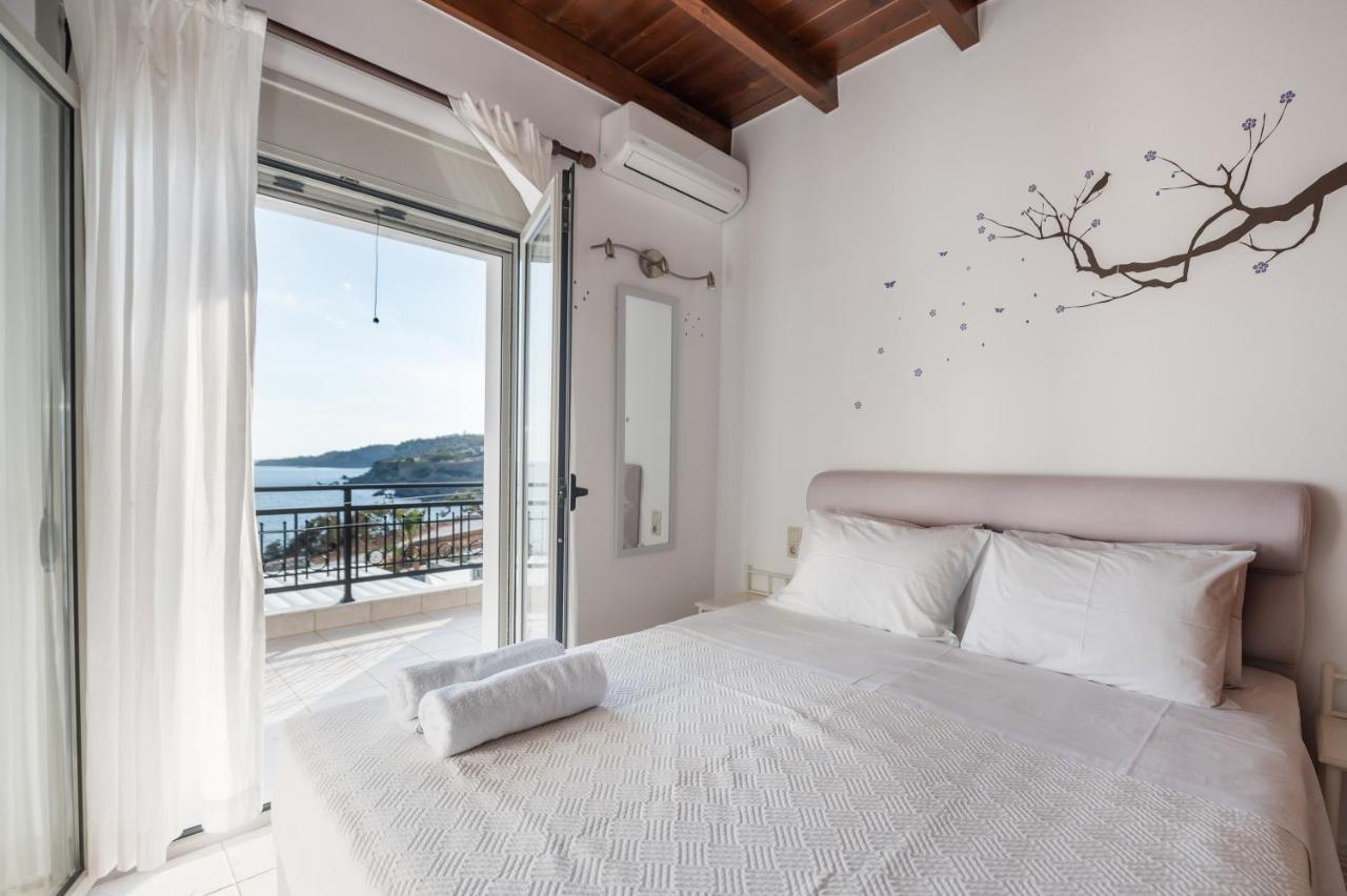 Achlia Beach Villa 외부 사진