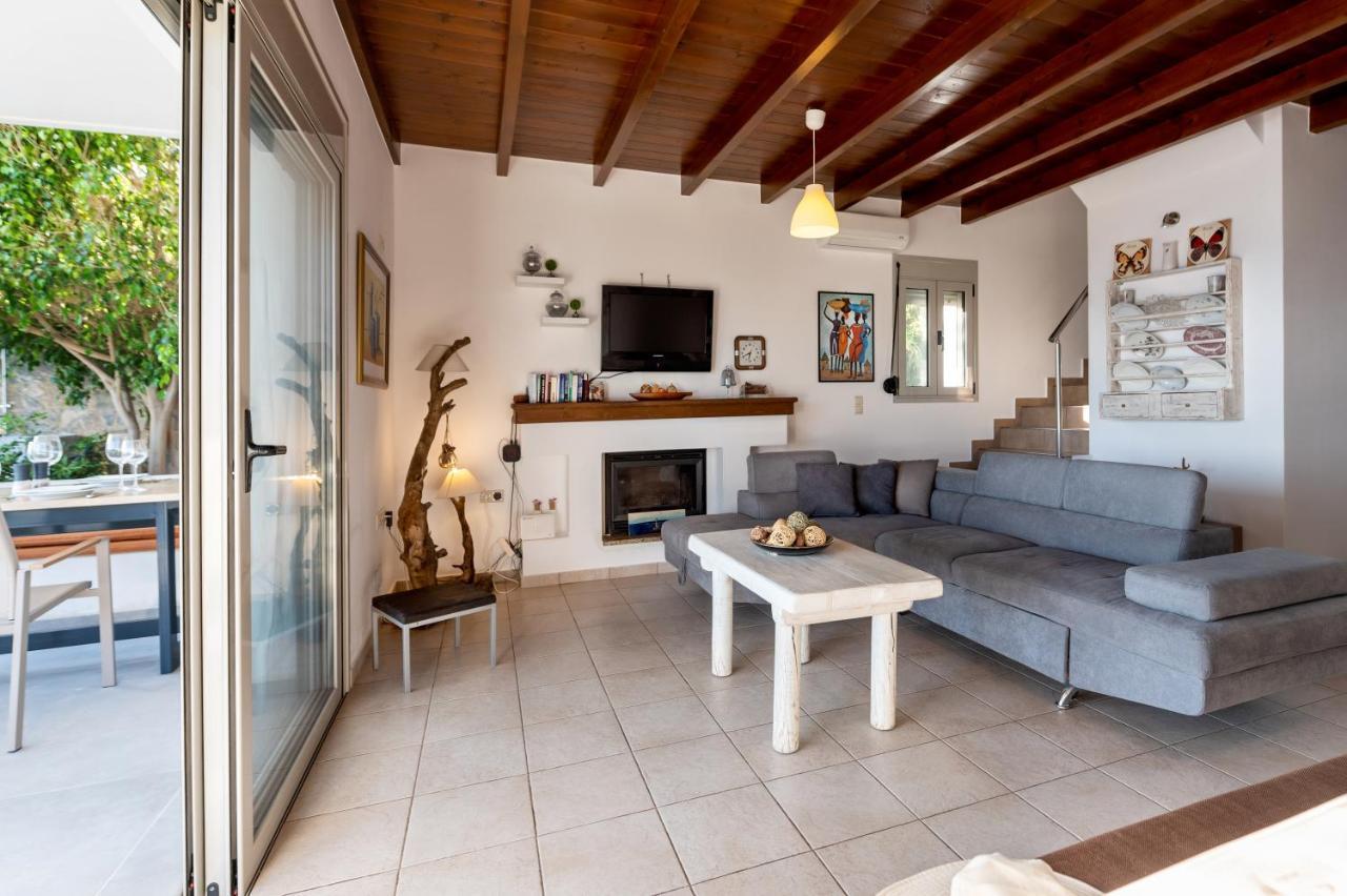 Achlia Beach Villa 외부 사진