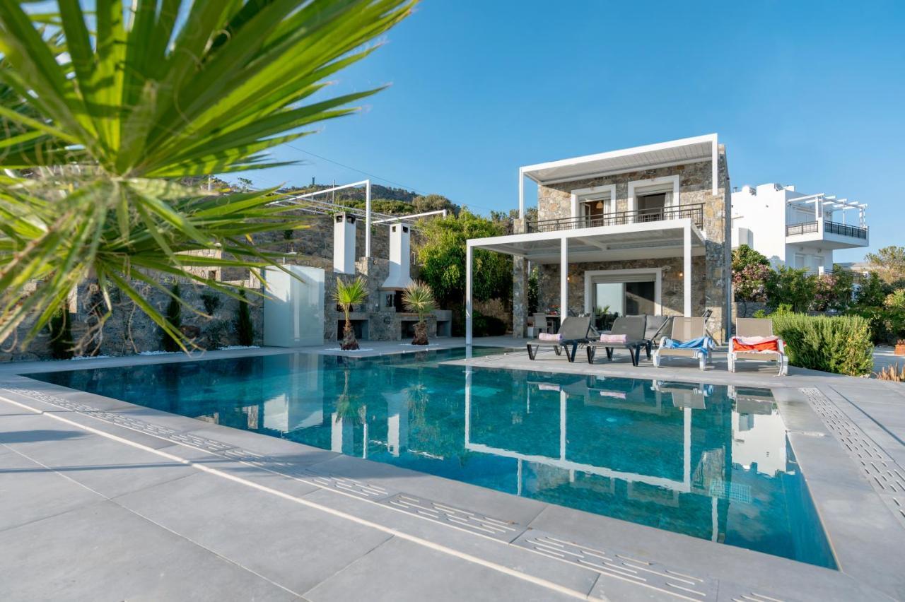 Achlia Beach Villa 외부 사진