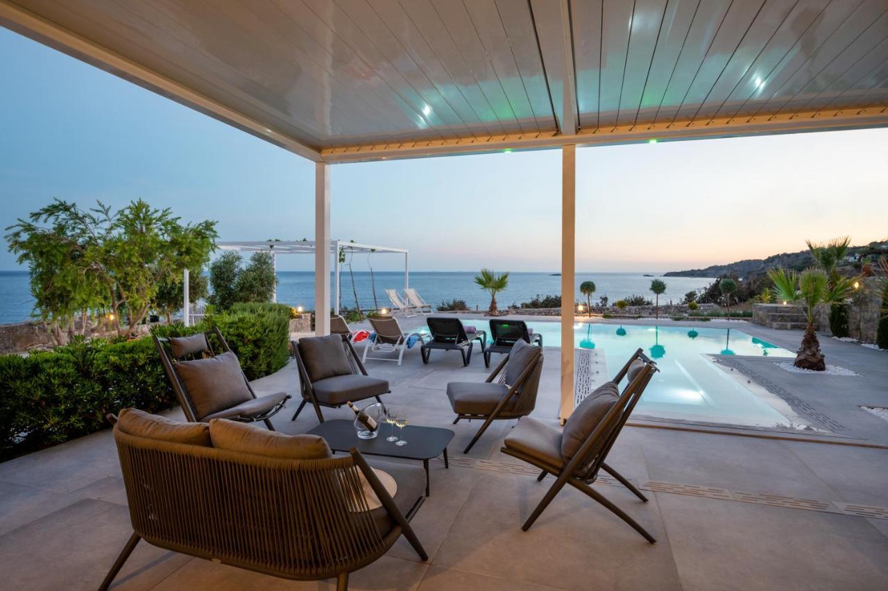 Achlia Beach Villa 외부 사진