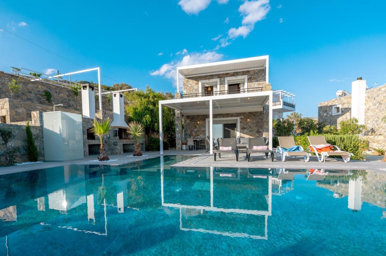 Achlia Beach Villa 외부 사진