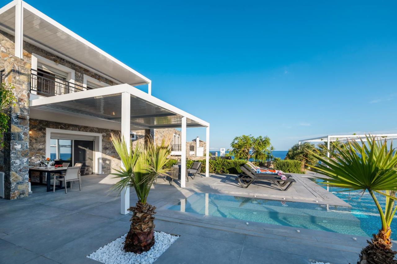 Achlia Beach Villa 외부 사진