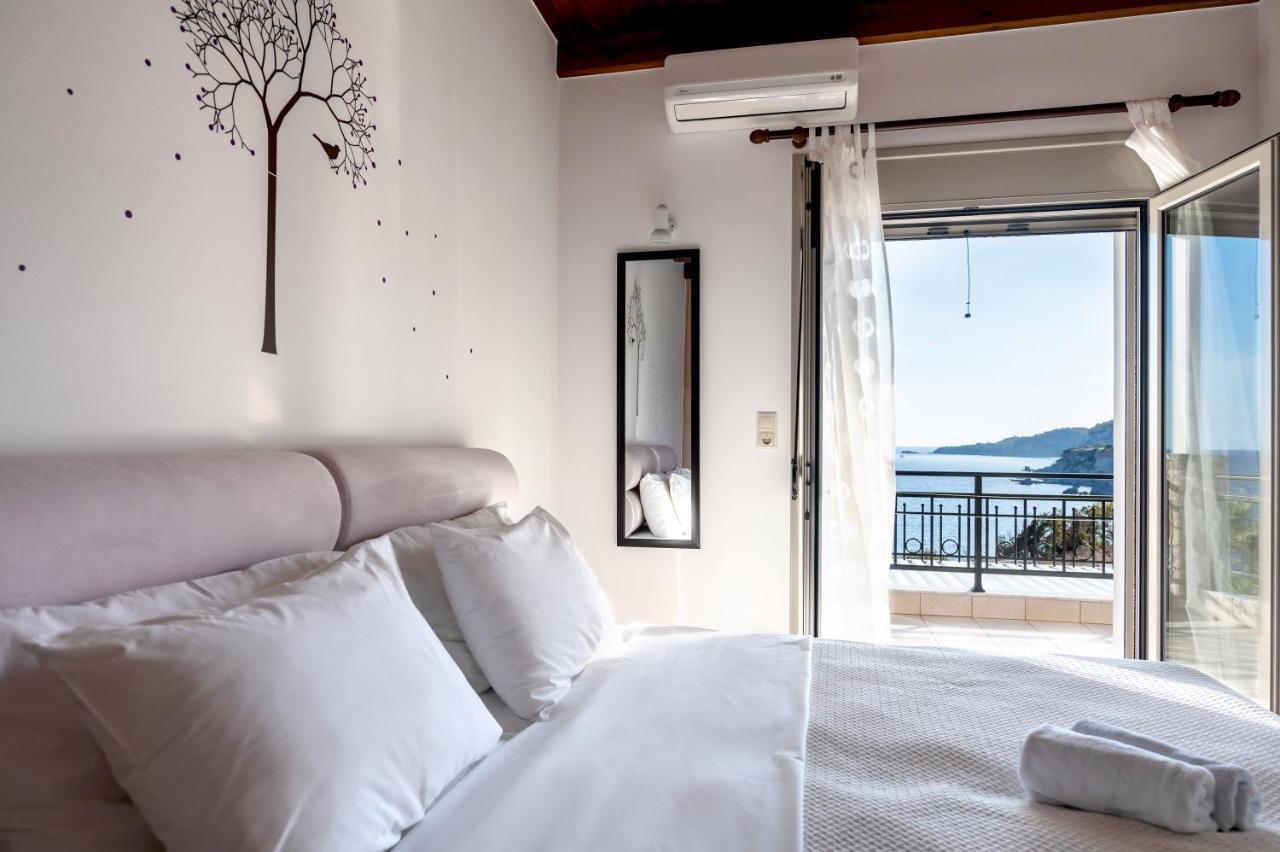 Achlia Beach Villa 외부 사진